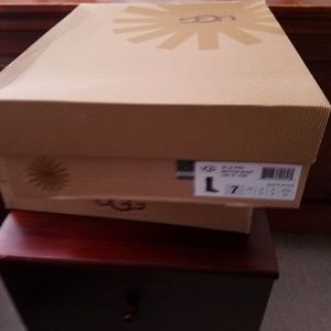 Authentic Ugg  Australia Button Boot